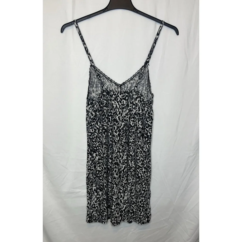 Delta Burke Women's‎ Size 1X Black & White Animal Print Babydoll Gown and Robe
